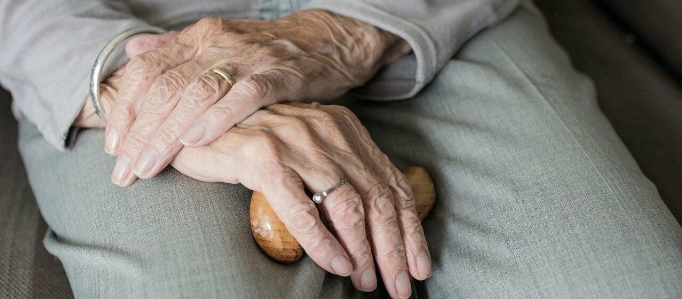 Φωτιά στην Κερατέα: Ηλικιωμένη σώθηκε από τις φλόγες αλλά τη σκότωσε ο γιος της!